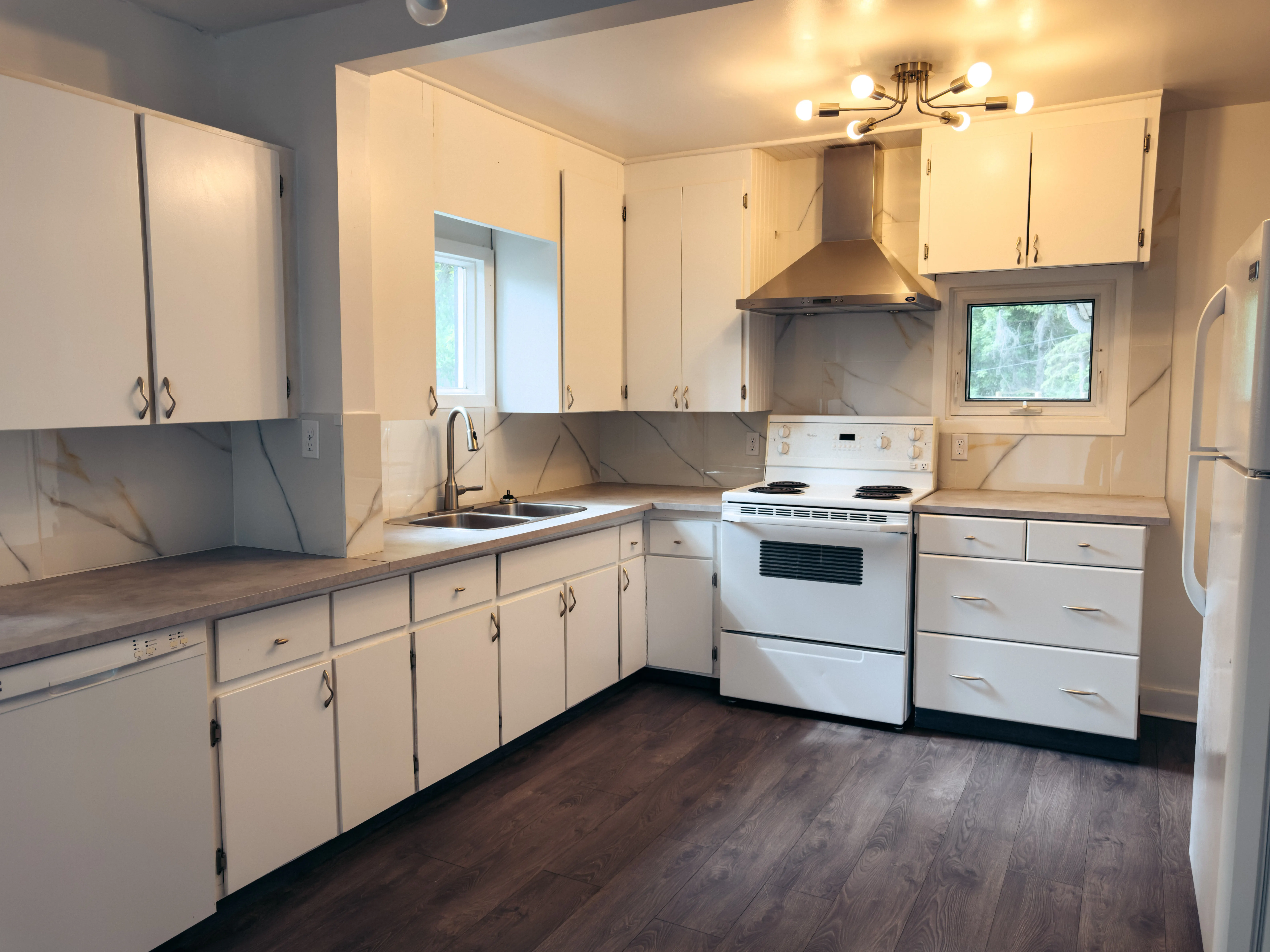 528 Main St &mdash; Photo 4